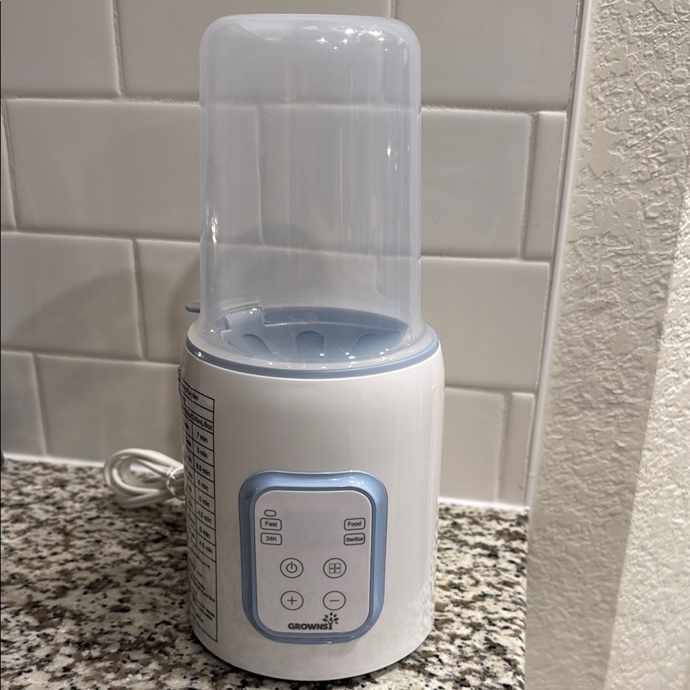 Grownsy White and Blue Bottle Warmer